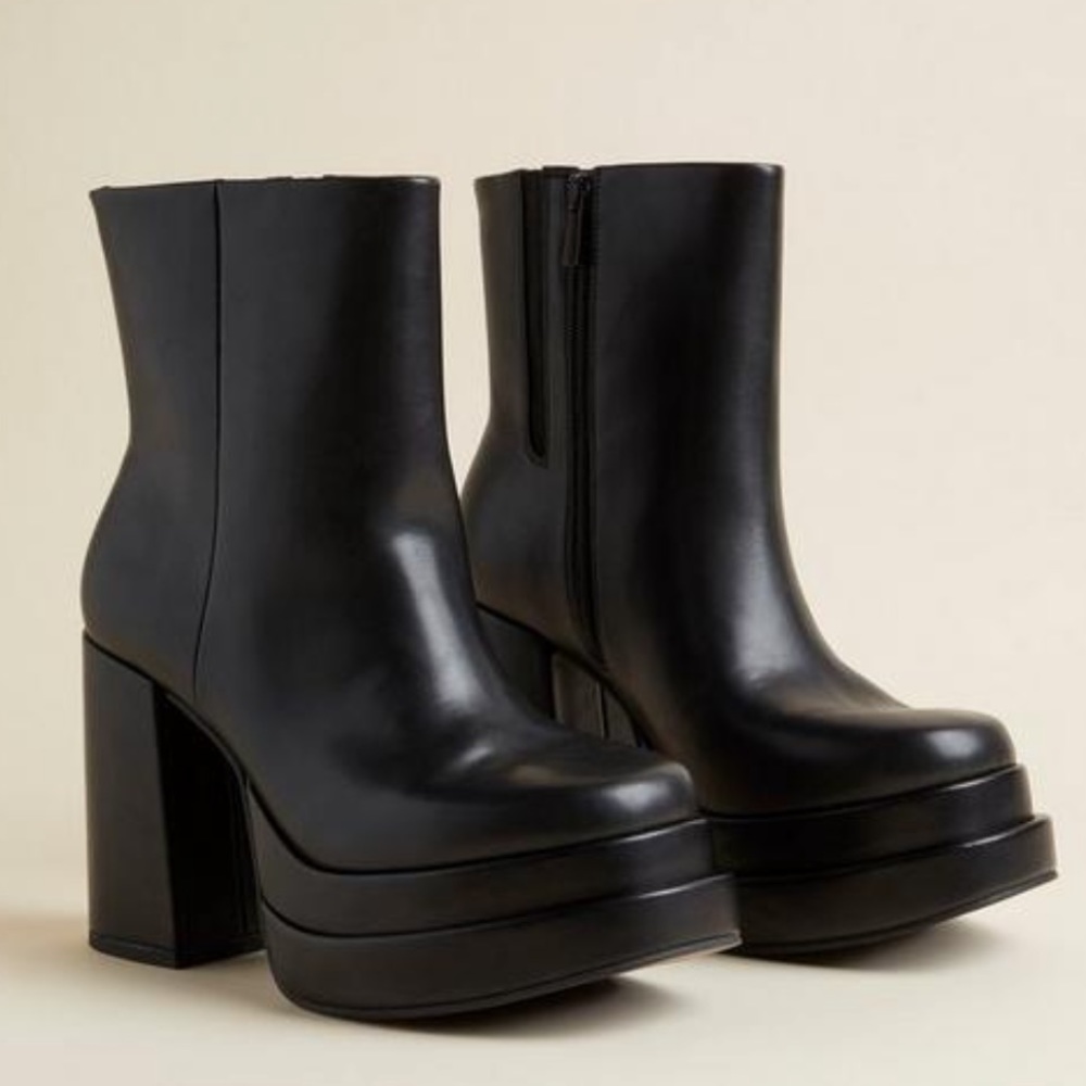 Torrid Platform bootie 11 WIDE Width